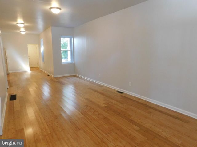 833 N  39th St, Philadelphia, PA 19104