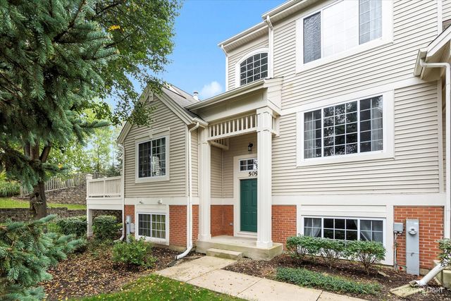 509 Cary Woods Cir  #509, Cary, IL 60013