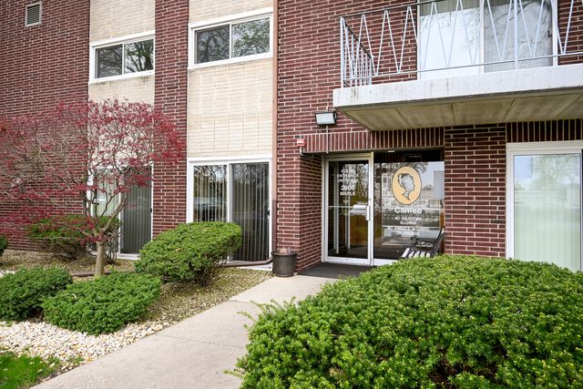 2900 Maple Ave #5A, Downers Grove, IL 60515