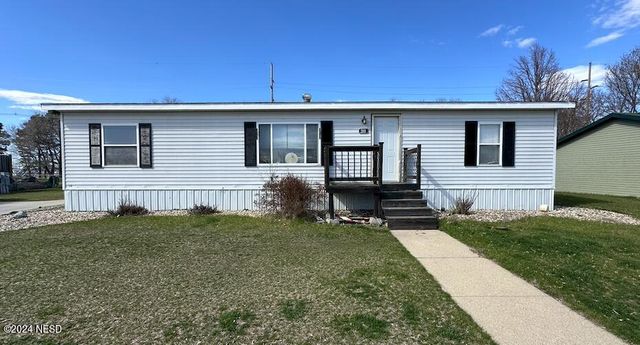 2019 10th Ave SW, Watertown, SD 57201