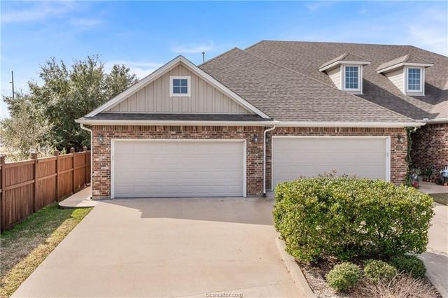 4314 Whispering Creek Ct, College Station, TX 77845