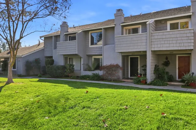 1077 Cumberland Pl, San Jose, CA 95125