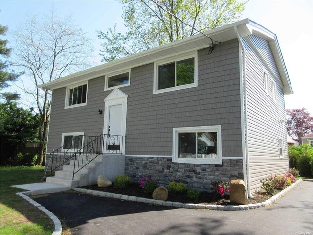 1 Floral Lane, Westbury, NY 11590