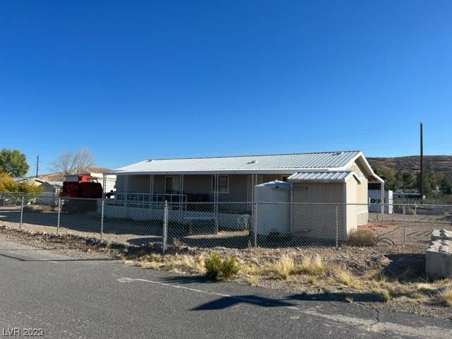 285 W  Pacific Ave, Goodsprings, NV 89019