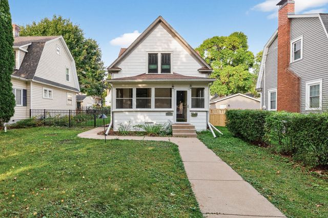 2610 Cleveland St NE, Minneapolis, MN 55418