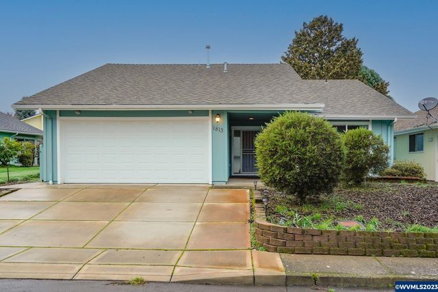1813 Woodstock Cres NW, Salem, OR 97304