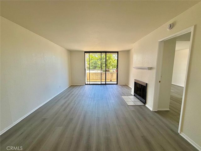 1237 E  6th St #110, Long Beach, CA 90802