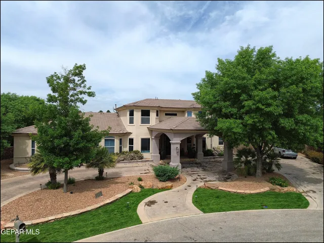 5533 Woodfield Dr, El Paso, TX 79932