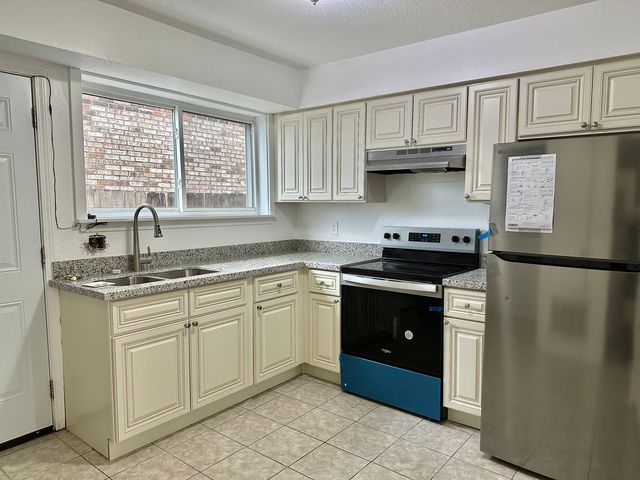 3017 Independence St, Metairie, LA 70006