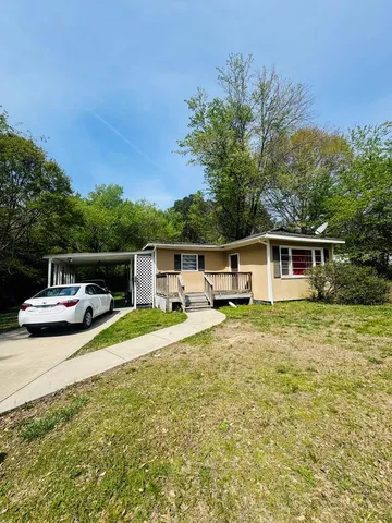 211 Holcomb Rd, Dalton, GA 30721