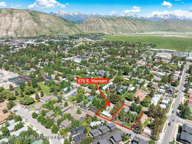 570 E  Hansen Ave, Jackson, WY 83001