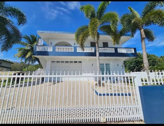 690 Km 5.2 BRENAS COMMUNITY #1, Vega Alta, PR 00692