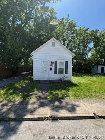 1830 Center Street, New Albany, IN 47150