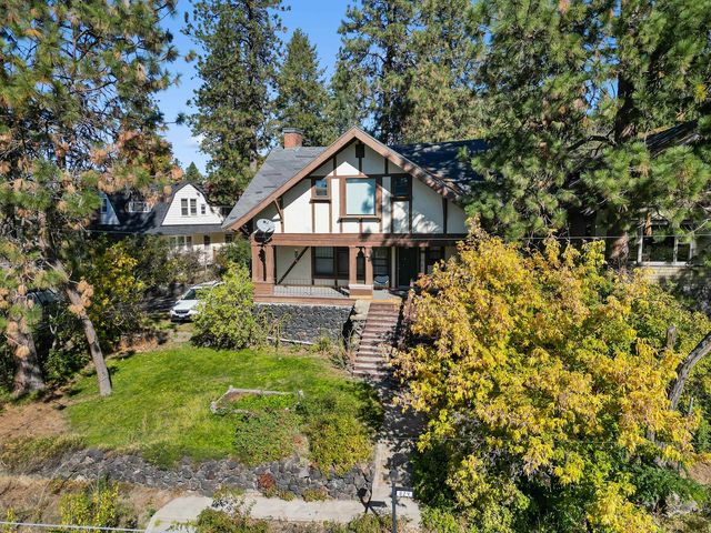 824 W  12th Ave, Spokane, WA 99204