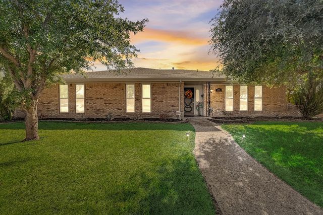 1802 Mayfield Ave, Garland, TX 75041