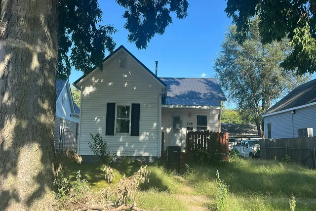 306 S  Willard St, Ottumwa, IA 52501