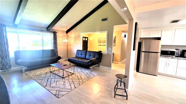 8092 Legion Pl, Midway City, CA 92655