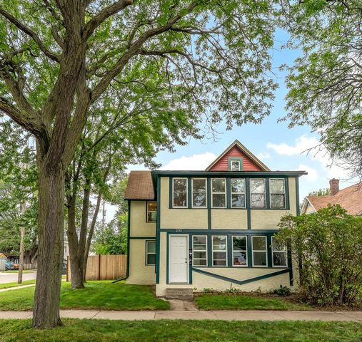 2302 6th St NE, Minneapolis, MN 55418