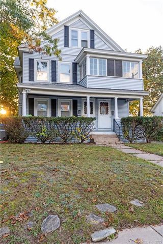 14 Elro St, Manchester, CT 06040