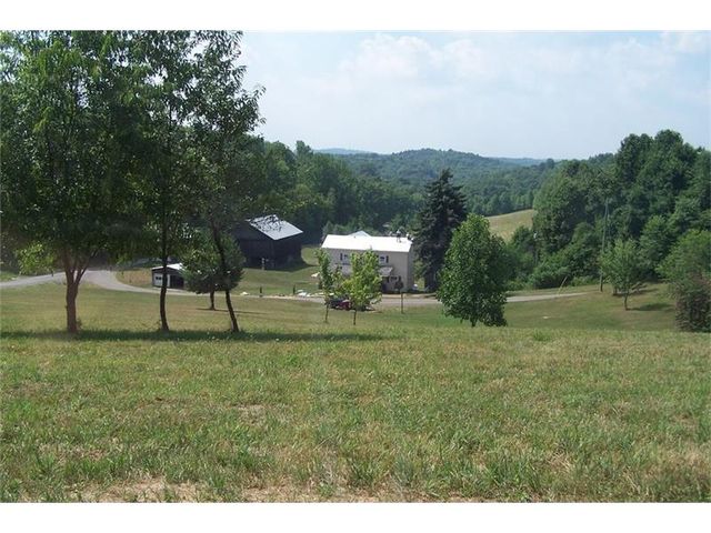 433 Mutton Hollow Rd, Rural Valley, PA 16249