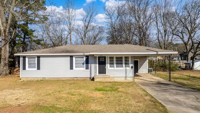 2120 Duncan St, Conway, AR 72034