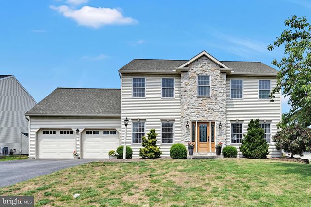 35 Manor Cir #L-0036, Palmyra, PA 17078
