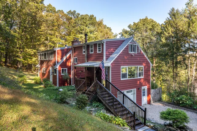 10 Biliski Road, New Milford, CT 06776