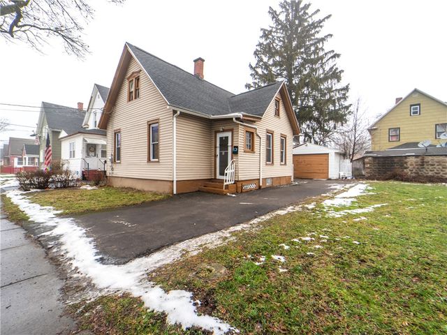 26 Borchard St, Rochester, NY 14621