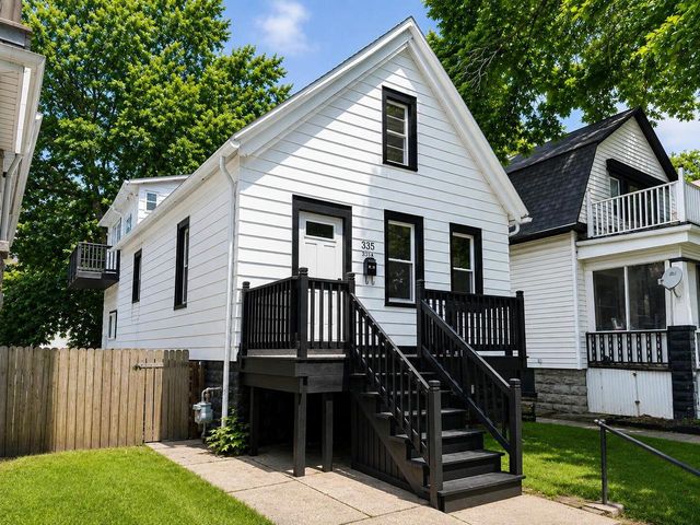 335 N 41st STREET, Milwaukee, WI 53208
