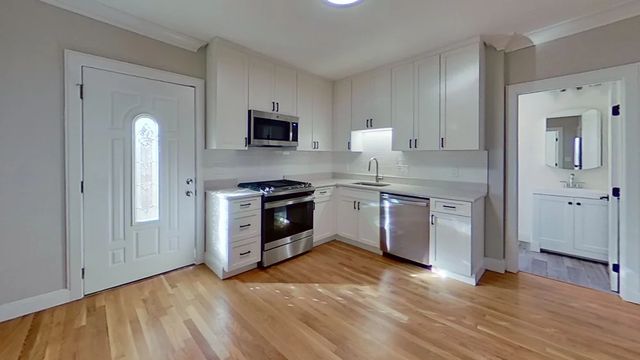 57 Hemman St #1L, Roslindale, MA 02131