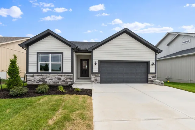 Pelham Park Plan in Boulder Creek, Olathe, KS 66062
