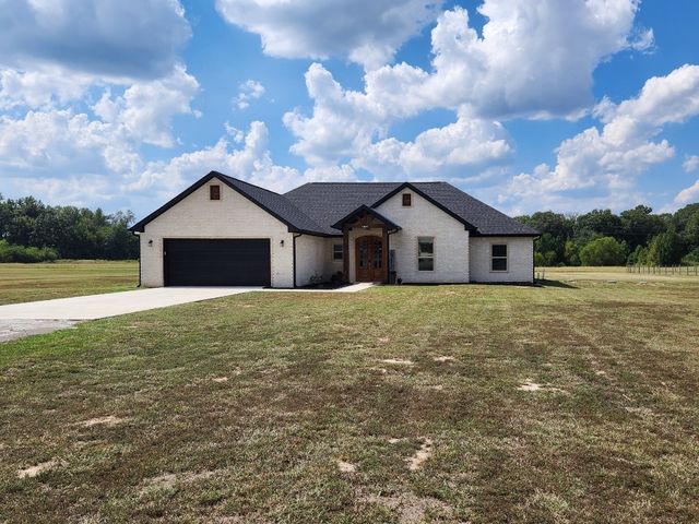 202 Private Road 54329, Pittsburg, TX 75686