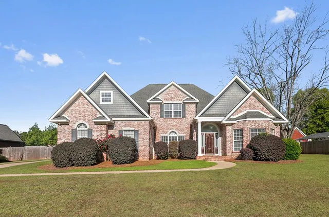 647 Westbrook Rd, Dothan, AL 36303