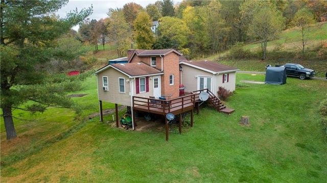 77 Hickory Rd, Claysville, PA 15323