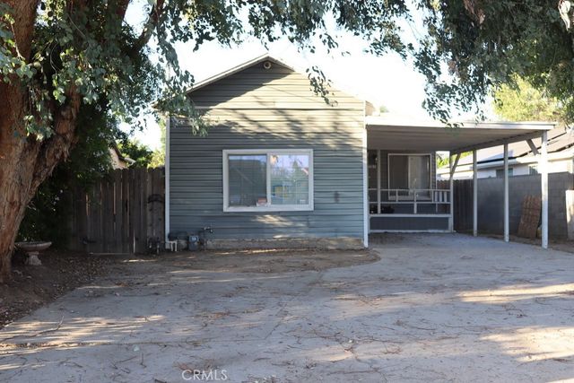 15711 Lassen St, North Hills, CA 91343