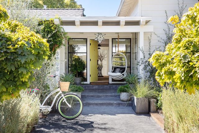 6805 Yount St, Yountville, CA 94599