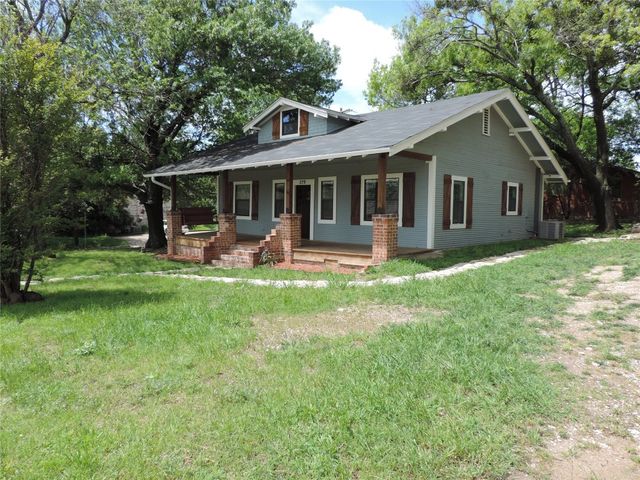 379 E  Long St, Stephenville, TX 76401