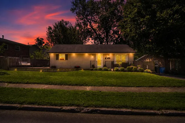 552 Compton Dr, Lexington, KY 40517