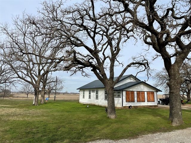 618 County Road 296, Carbon, TX 76435