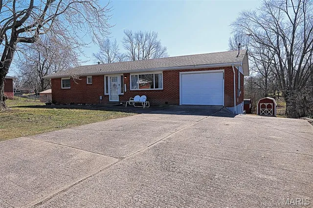 5211 State Highway 72, Jackson, MO 63755