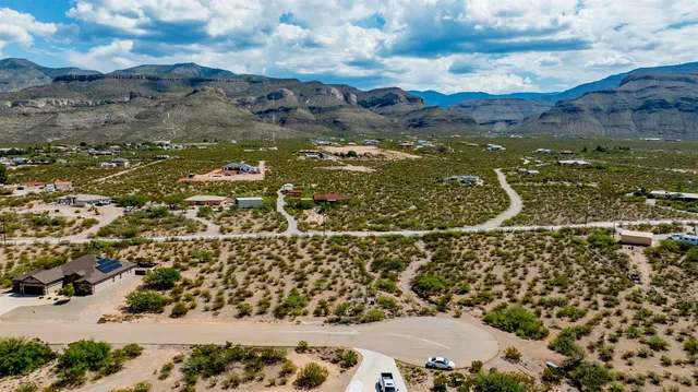 1675 Las Lomas Ct, Alamogordo, NM 88310