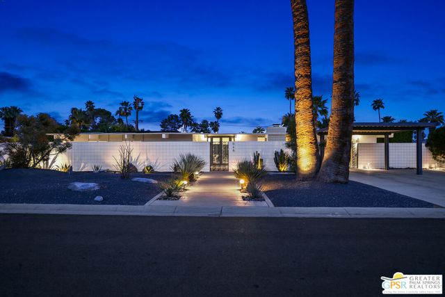 646 S  Bedford Dr, Palm Springs, CA 92264