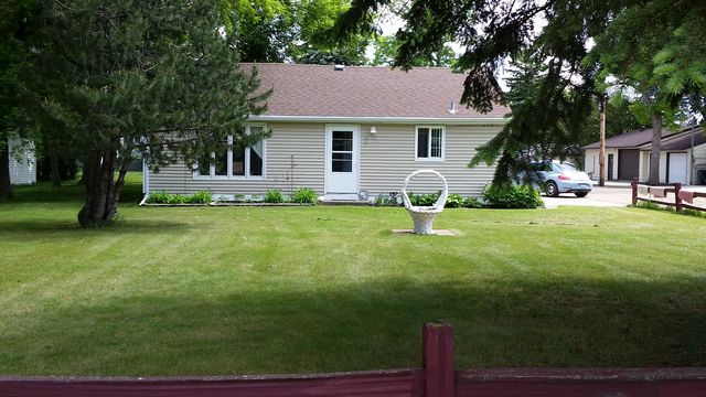 7 3rd St NW, Dilworth, MN 56529