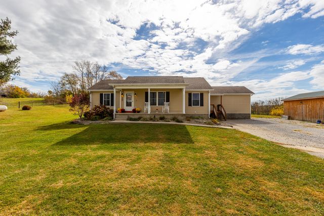1070 Frog Branch Rd, Paint Lick, KY 40461