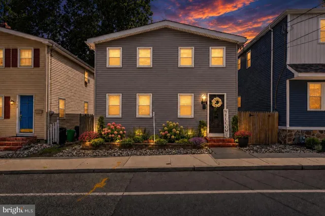 158 Ellis St, Haddonfield, NJ 08033