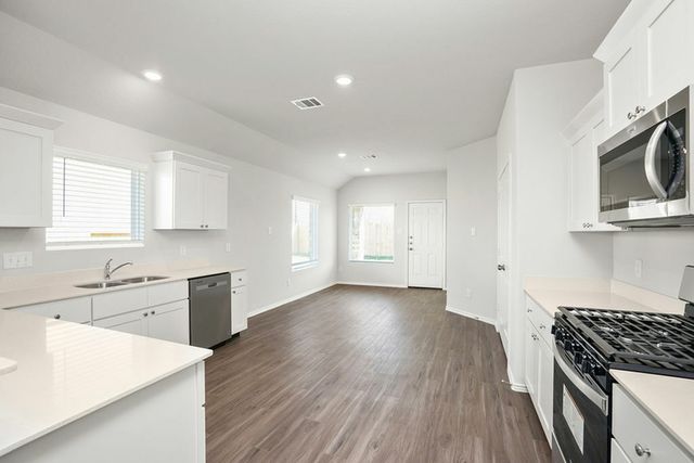 3306 Yellow Rose Dr, Texas City, TX 77591