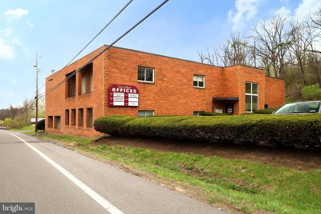 2149 E  College Ave, State College, PA 16801