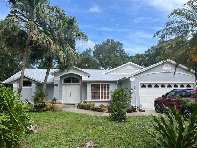 1946 Hedden Pl, Vero Beach, FL 32966