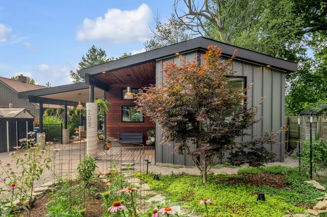 203 Lincoln Ave, Lexington, KY 40502