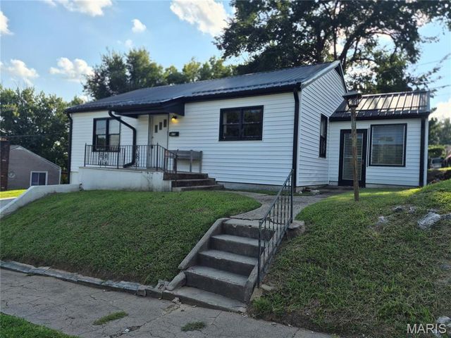 615 N  Hawkins Ave, Hannibal, MO 63401